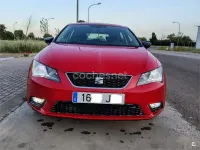 Usado Seat Leon Style 110 CV (80 kW) 2015 Rojo Berlina
