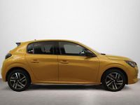 Usado Peugeot 208 Allure 100 CV (73 kW) 2023 Amarillo Utilitario