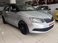 Usado Skoda Fabia Active 95 CV (69 kW) 2018 Gris / plata Berlina