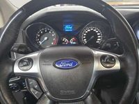 Usado Ford Focus Titanium 125 CV (91 kW) 2014 Negro Utilitario