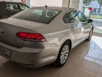 Usado VW Passat Edition 120 CV (88 kW) 2015 Beige Berlina