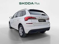 Usado Skoda Kamiq Active 110 CV (80 kW) 2022 Blanco SUV