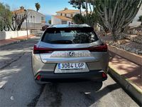 Usado Lexus UX Business Edition 184 CV (135 kW) 2020 Gris / plata SUV