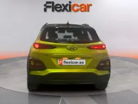 Usado Hyundai Kona 120 CV (88 kW) 2018 Verde SUV