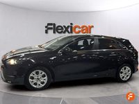 Usado Kia Ceed 136 CV (100 kW) 2023 Negro Utilitario