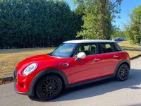 Usado Mini Cooper D 116 CV (85 kW) 2018 Rojo Utilitario