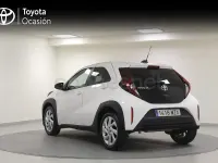 Usado Toyota Aygo X Play 72 CV (52 kW) 2025 Blanco SUV