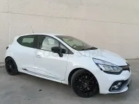 Usado Renault Clio IV Trophy 220 CV (161 kW) 2017 Blanco Berlina
