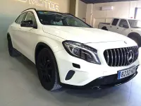 Usado Mercedes GLA220 Urban 170 CV (125 kW) 2014 Blanco SUV
