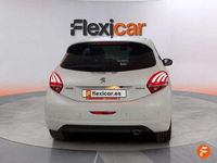 Usado Peugeot 208 GT-line 110 CV (80 kW) 2016 Blanco Utilitario