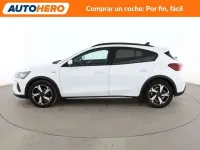 Używany Ford Focus Active 155 KM (114 kW) 2023 Biały Sedan/Limuzyna