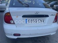 Usado Hyundai Accent GLS 85 CV (62 kW) 2003 Blanco Berlina
