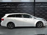 Usado Toyota Avensis Executive 150 CV (110 kW) 2014 Blanco Familiar