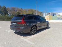 Begagnad Volvo V60 150 HK (110 kW) 2019 Grön Kombi