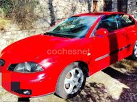 Usado Seat Ibiza 100 CV (73 kW) 2005 Rojo Utilitario