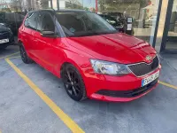 Usado Skoda Fabia Ambition 60 CV (44 kW) 2015 Rojo Berlina