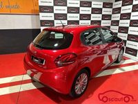 usado Peugeot 208 1.2 PureTech S&S Signature 82