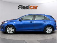 Usado Kia Ceed 120 CV (88 kW) 2021 Azul Utilitario