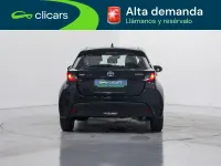 Usado Toyota Yaris Hybrid Business Edition 116 CV (85 kW) 2023 Negro Berlina