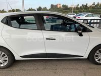 Usado Renault Clio IV Business 75 CV (55 kW) 2017 Blanco Berlina