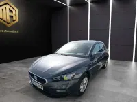 Usado Seat Leon Style 131 CV (96 kW) 2023 Gris Berlina