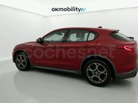 Usado Alfa Romeo Stelvio Ti 210 CV (154 kW) 2022 Rojo SUV
