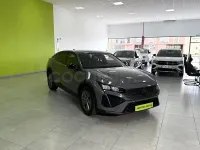 Usado Peugeot 408 Allure 145 CV (106 kW) 2025 Gris / plata SUV