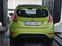 Usado Ford Fiesta Trend 68 CV (50 kW) 2008 Naranja Utilitario