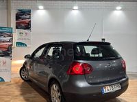 Usado VW Golf V Sportline 140 CV (102 kW) 2007 Gris / plata Berlina