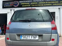 Usado Renault Scénic 105 CV (77 kW) 2007 Azul Monovolumen