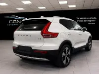 Usado Volvo XC40 Momentum 163 CV (119 kW) 2021 Blanco SUV