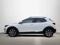 Usado Kia Stonic Style 100 CV (73 kW) 2024 Blanco SUV