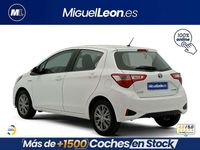 Usado Toyota Yaris Hybrid Active 99 CV (72 kW) 2019 Blanco Utilitario