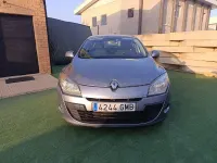 Usado Renault Mégane III Dynamique 105 CV (77 kW) 2010 Azul Berlina