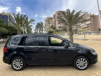 Usado VW Sharan Edition 140 CV (102 kW) 2013 Negro Monovolumen