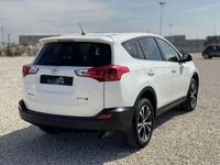 Usado Toyota RAV4 Advance 124 CV (91 kW) 2015 Blanco SUV