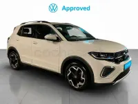 Usado VW T-Cross R-line 115 CV (84 kW) 2025 Gris / plata SUV