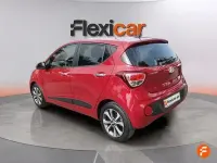 Usado Hyundai i10 87 CV (63 kW) 2017 Rojo Utilitario