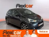 Usado Toyota Aygo X-wave 72 CV (52 kW) 2020 Negro Utilitario