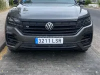 Usado VW Touareg R 462 CV (339 kW) 2021 Gris / plata SUV