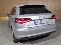 Usado Audi A3 Attraction 110 CV (80 kW) 2015 Gris / plata Berlina