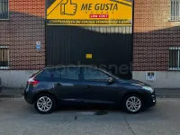 Usado Renault Mégane Expression 110 CV (80 kW) 2013 Negro Berlina