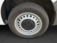 Usado Renault Kangoo 95 CV (69 kW) 2025 Blanco Monovolumen