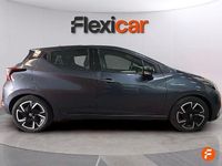 Usado Nissan Micra Acenta 92 CV (67 kW) 2021 Granate Utilitario