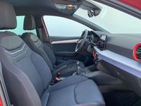 Usado Seat Ibiza FR 110 CV (80 kW) 2023 Rojo Utilitario
