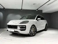 Usado Porsche Cayenne Turbo E-Hybrid 739 CV (543 kW) 2025 Gris / plata SUV