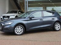 Usado Seat Leon Style 116 CV (85 kW) 2024 Gris Utilitario