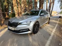 Usado Skoda Superb Ambition 150 CV (110 kW) 2022 Gris / plata Familiar