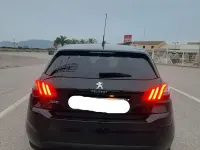 Usado Peugeot 308 Access 100 CV (73 kW) 2016 Negro