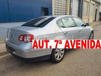 Usado VW Passat Advance 140 CV (102 kW) 2008 Gris / plata Berlina